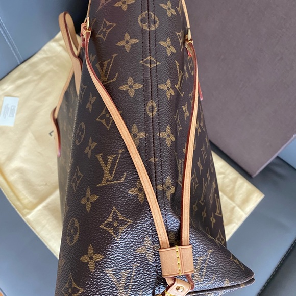 ❌SOLD❌Louis Vuitton Neverfull MM - Picture 17 of 17